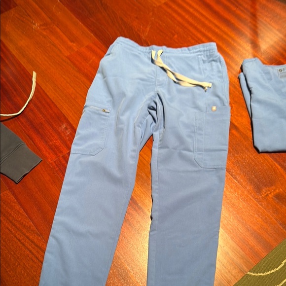 Figs bundle - Picture 5 of 12